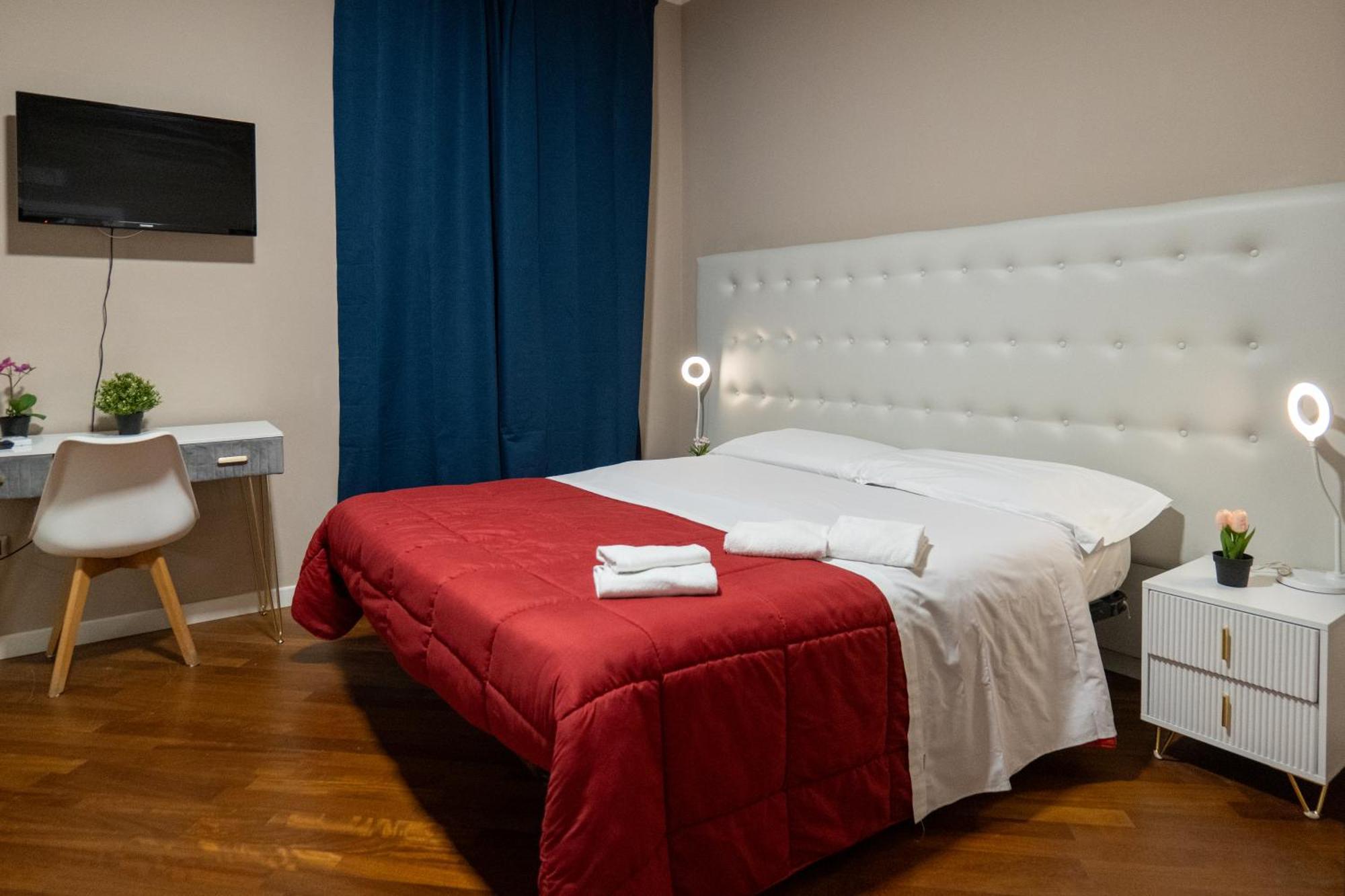 Dalmazia 33 Hotel ซาแลร์โน ภายนอก รูปภาพ
