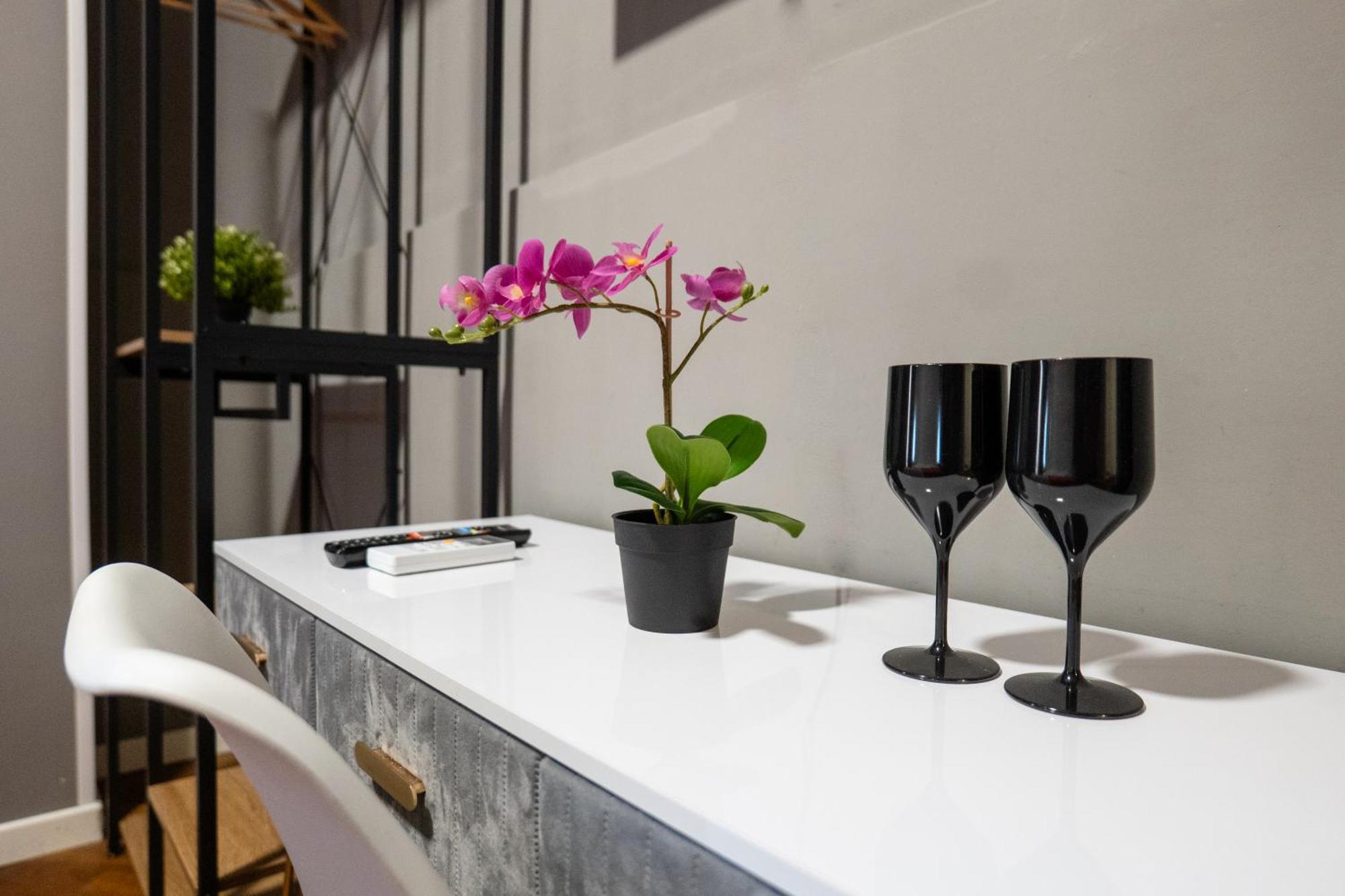 Dalmazia 33 Hotel ซาแลร์โน ภายนอก รูปภาพ